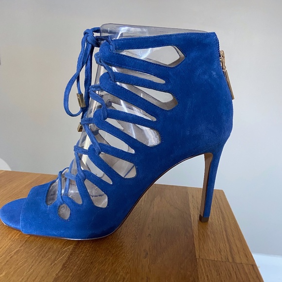 Royal blue heels - Picture 2 of 3